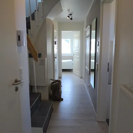 Quartiere Koje 10 * Даме